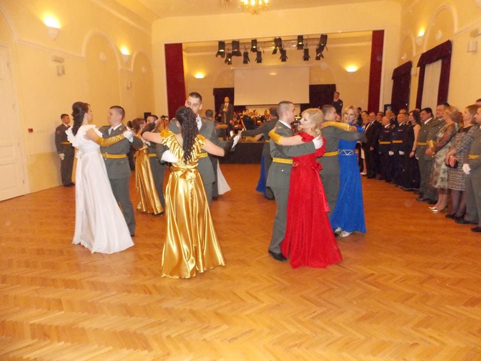 oficirski bal6