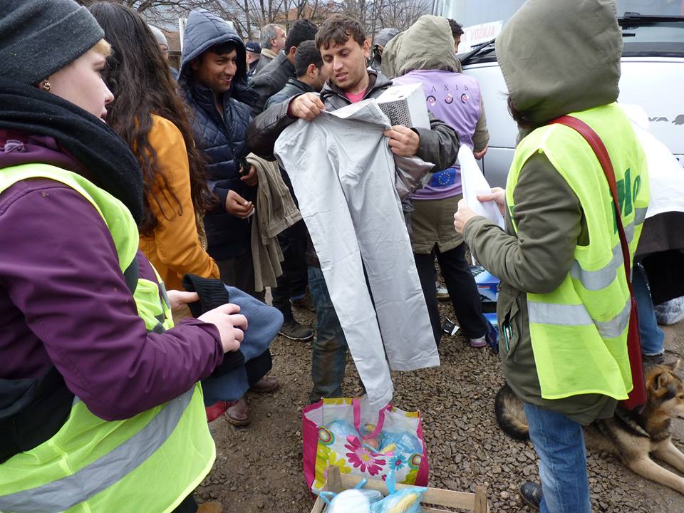 Humanitarna pomoc izbeglice