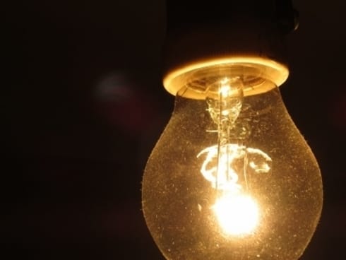 "Socijala" bez zakonom propisanog popusta na struju 1 sijalica gori