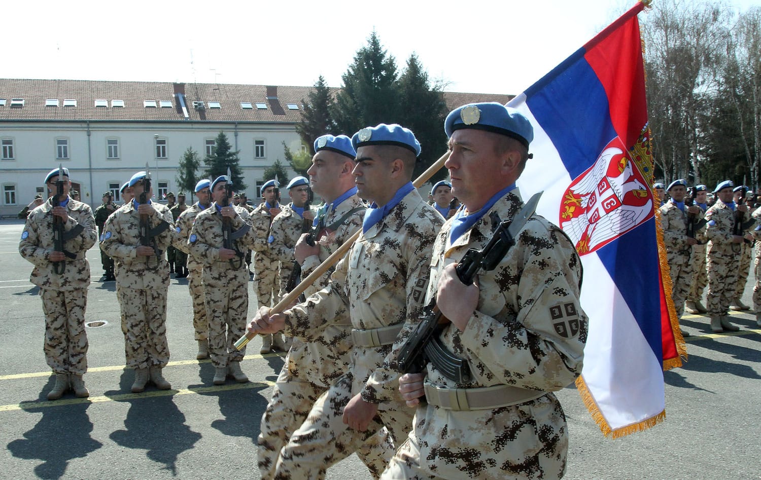 ispracaj UN vojnika 8