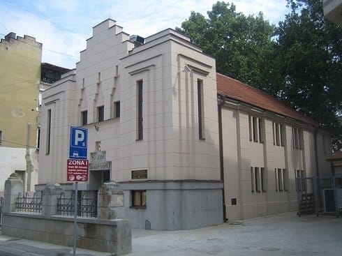 490x370 490x370 490x370 Untitled