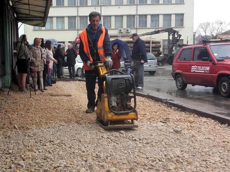 poplocavanje trotoara 2 leskovac