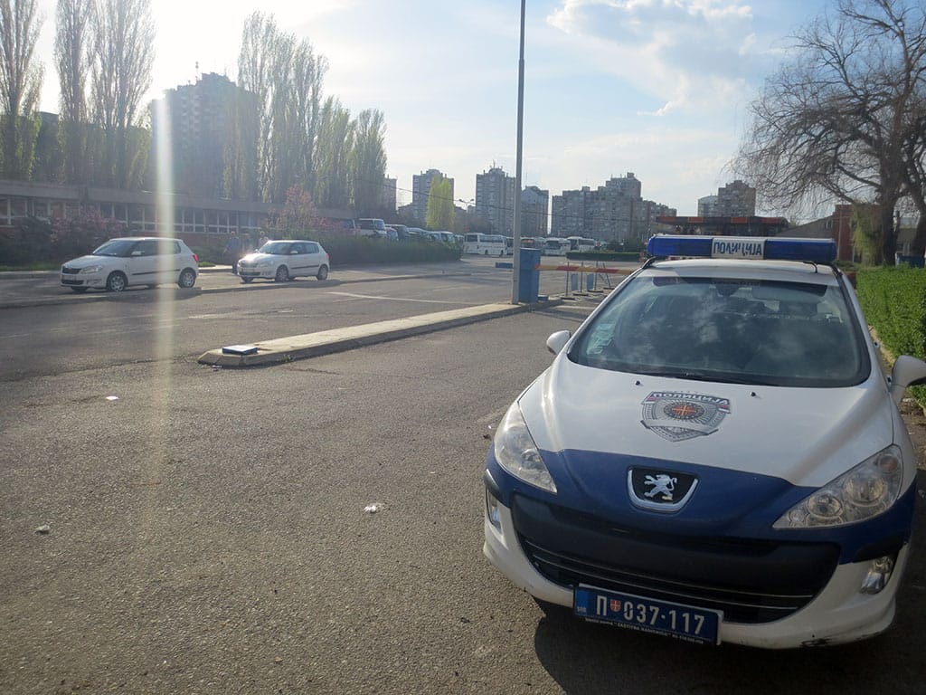 Policija cuva autobuse