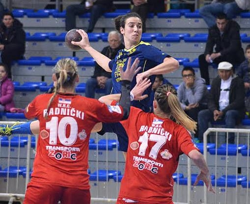 Rukometašice Izvora prejake za Naisu 1 NedeljkovicNaisa