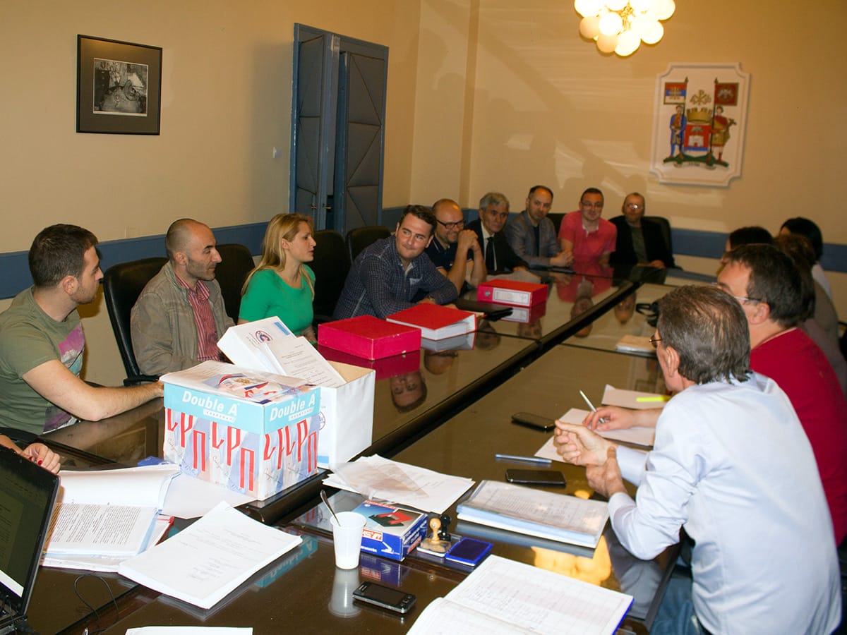 "Dosta je bilo": Ni sa kim nismo u koaliciji, SDS laže 1 Kutije