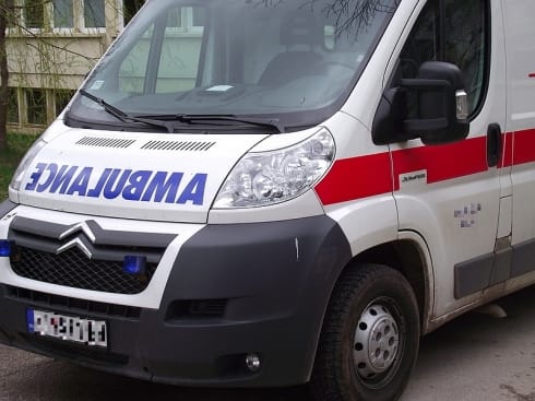 Dečaka na železničkoj stanici udarila struja 1 Hitna pomoc ilustracija Kosta Juzne vesti