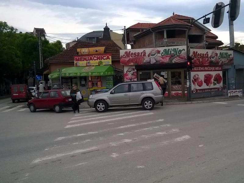 Foto-vest: Samo da kupim kilo mlevenog 3 dip