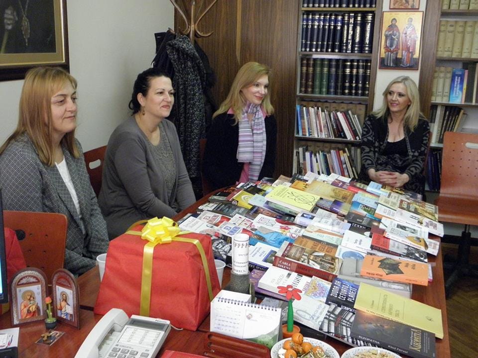 piramida knjiga foto biblioteka