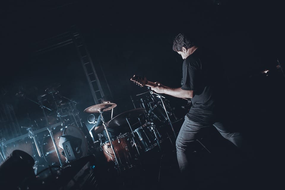 hostile 886041 960 720