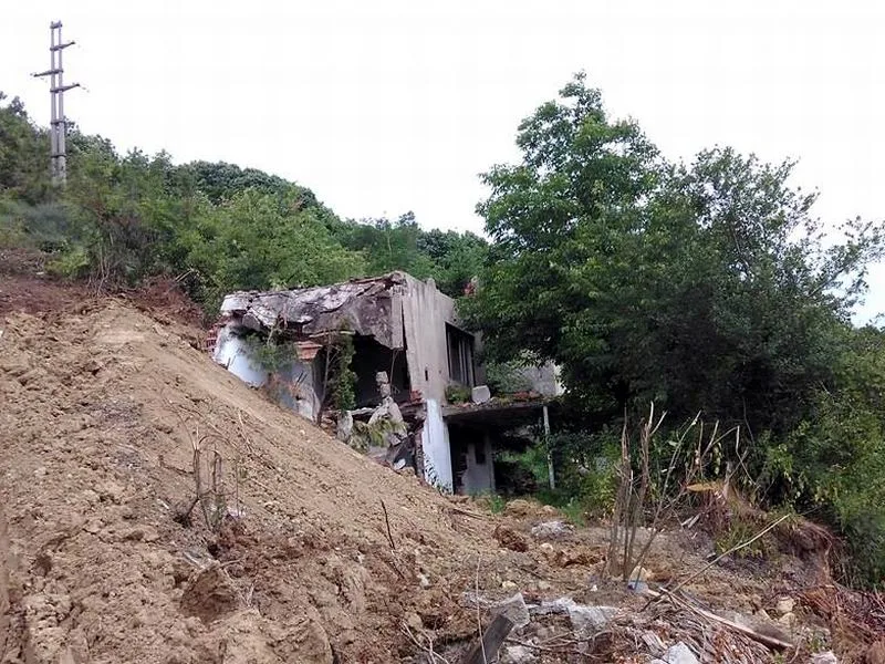 Umesto šupe, greškom srušili kuću da bi gradili auto-put 15 3