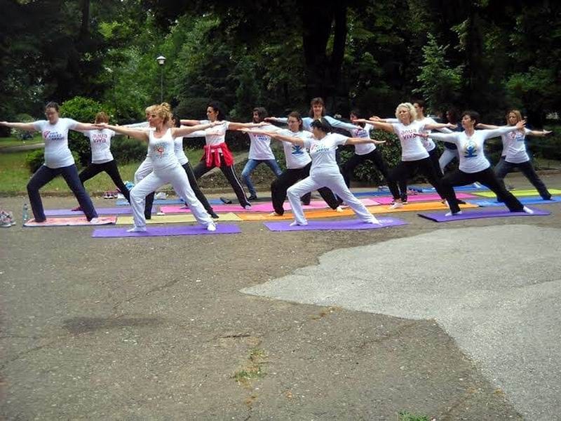 Javni čas joge u nedelju u Vranju 6 cas joge u Vranju foto IM Juzne vesti