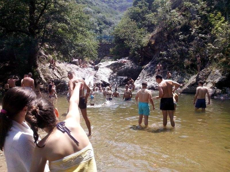 nema spasilaca na jablanickim kupalistima foto d m juzne vesti