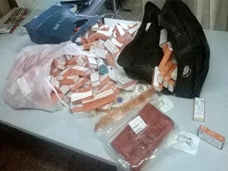 zaplenjeni implanti foto uprava carina