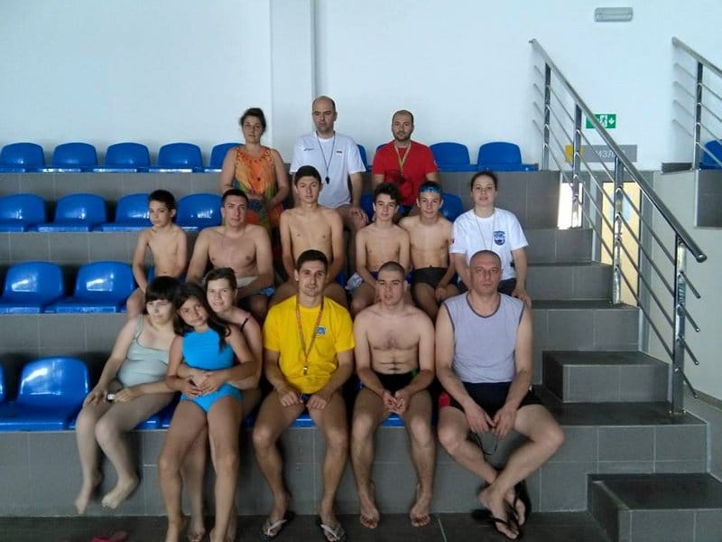 Ni invaliditet ih ne sprečava da budu dobri plivači 4 Deca plivaci sa invaliditetom FB profil Marka Aleksandrovica