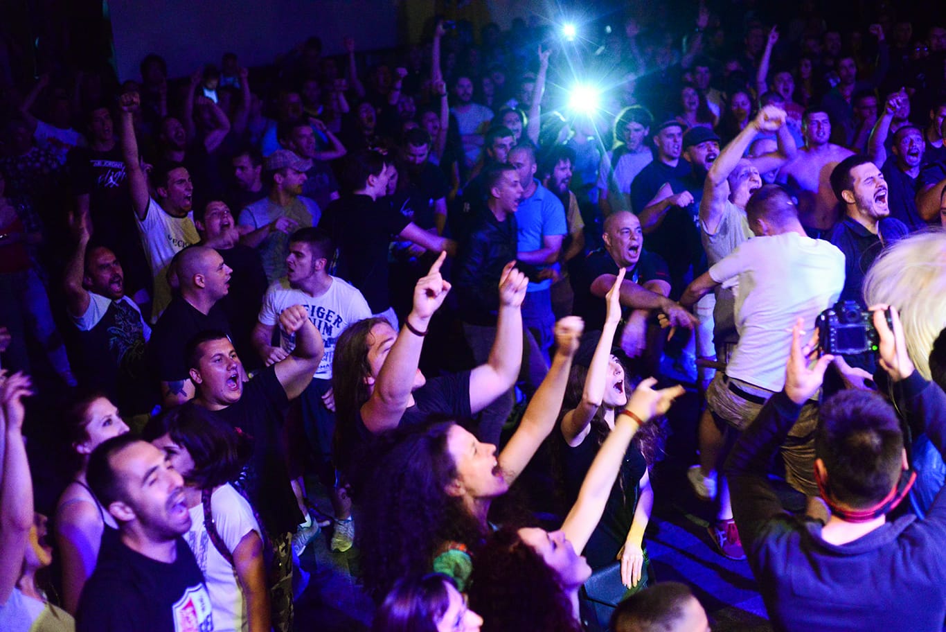 RITAM NEREDA VANJA KESER JV6