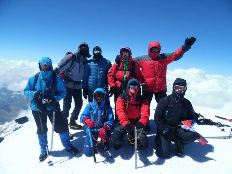 Planinari sa juga Srbije u pohodu na Elbrus - najviši vrh Evrope 1 planinari foto pk zeleznicar