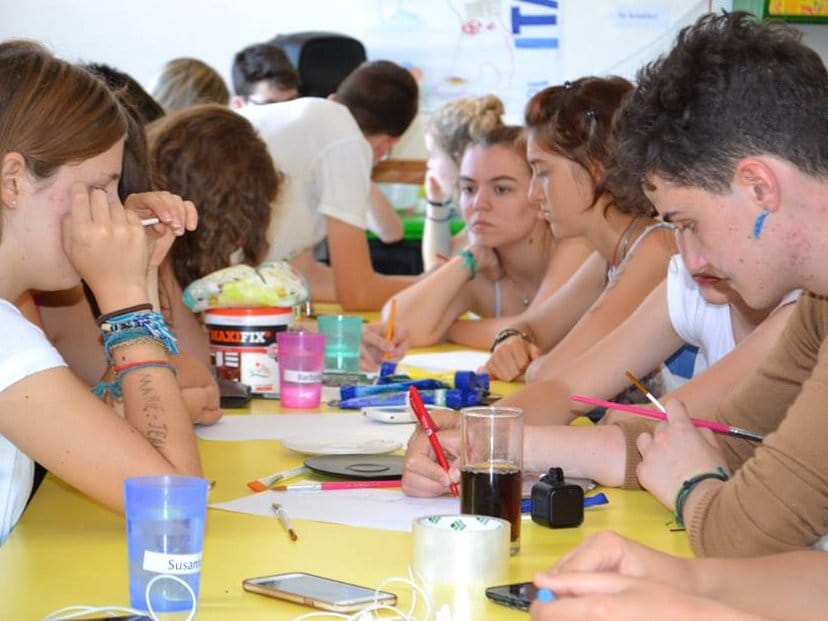 Izložba ilustracija mladih iz Italije, Španije, Engleske... 7 Kobra toponica foto fb strana Kobra