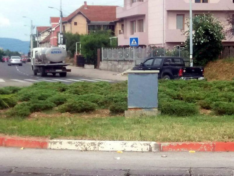 Kukasti krst uklonjen - oštrije protiv jezika mržnje na ulicama 17 kukasti JV