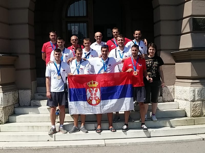 Odbojkaši Univerziteta u Nišu bronzu doneli kući 5 Bronzani odbojkasi USSS