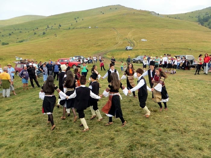Crnook kolo foto Zeleznicar
