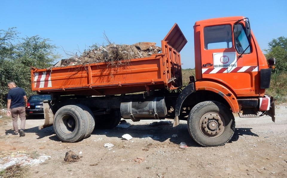 Više od tone smeća biće uklonjeno sa Palilule 2 Kamion smeca
