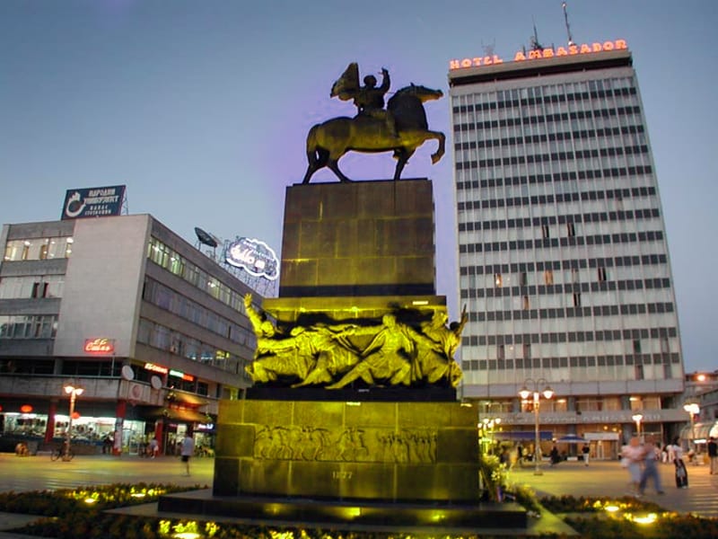 Srbija - SAD na video-bimu u centru Niša 1 centar nis wikipedia