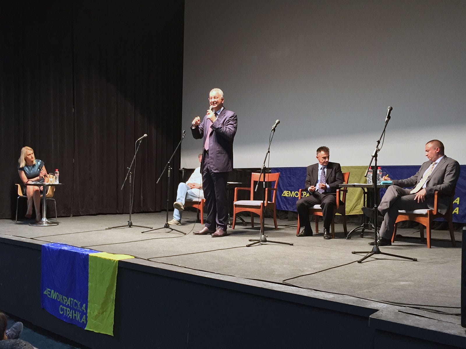 Kandidati za predsednika DS JV