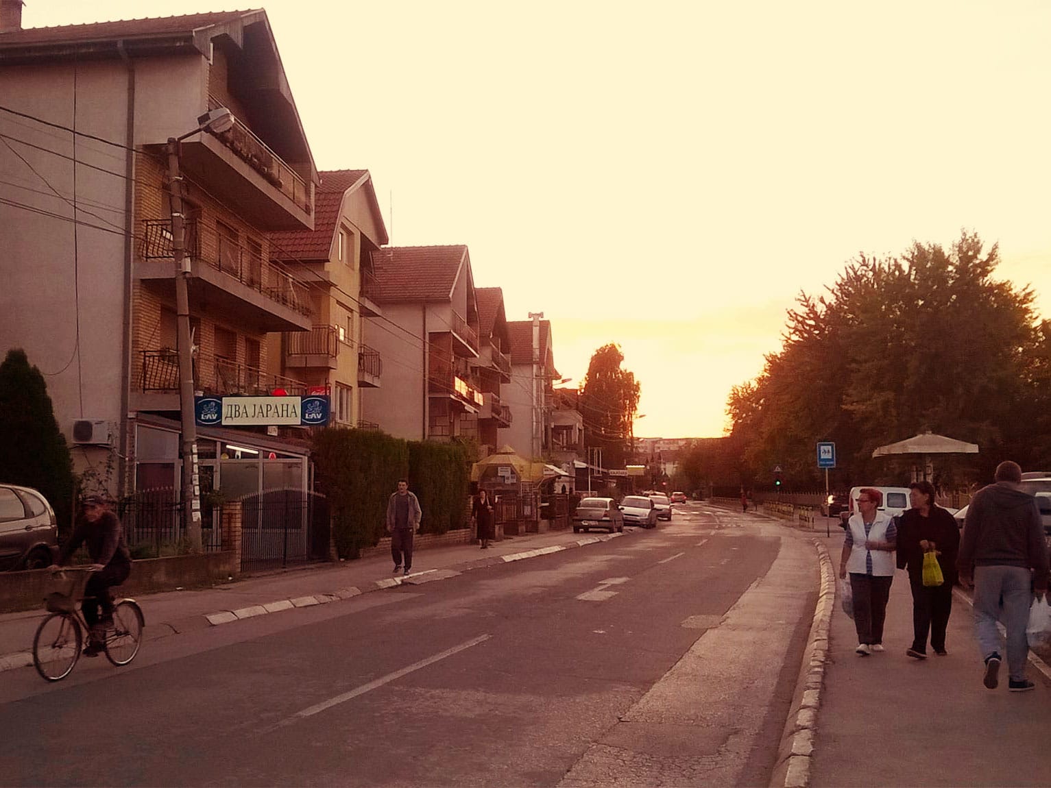 Đerdapska ulica u Nišu - kafane i merak na svakom koraku 1 Kafane Djerdapska JV