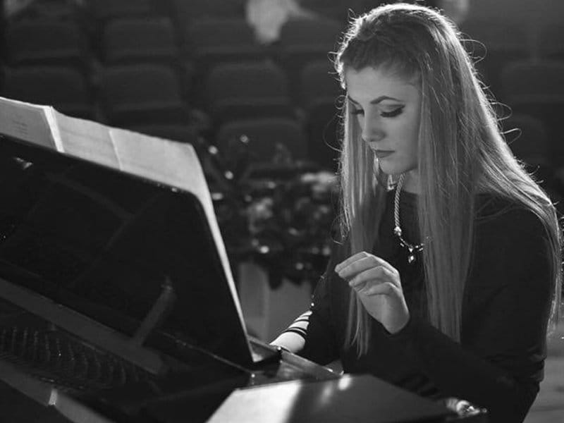 Koncert pijanistkinja sa Fakulteta umetnosti 19 Pijanistkinja