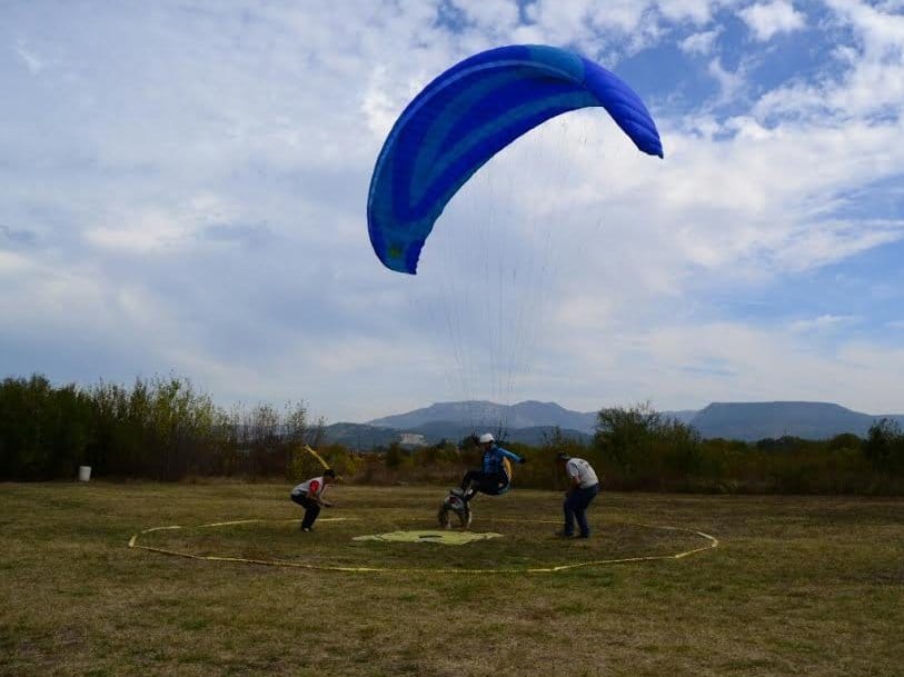 Paraglajderi Aleksandra Mitrovic Medium