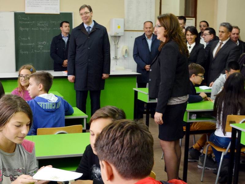 Vucic skola svrljig FOTO A K
