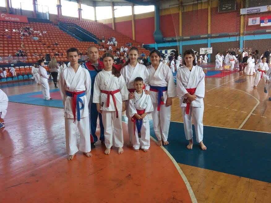 Vlasotinački karatisti odlični na međunarodnom turniru u Leskovcu 13 Karate Soto kan Vlaostince Soto kan
