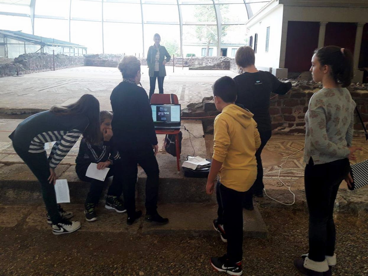 Prvi Skajp cas u muzeju OS Cegar foto JV 2