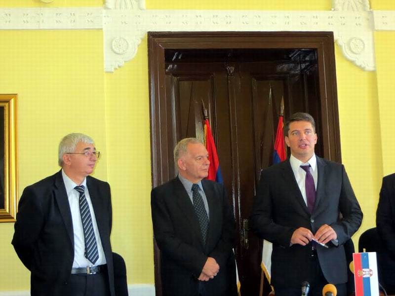 Bugari otvaraju fabriku u Bosilegradu 7 fabrika textila u Bosilegradu foto I M