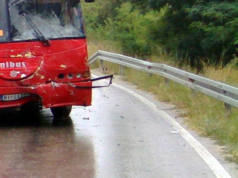 autobus nis ekspresu des foto Aleksandar Kostic