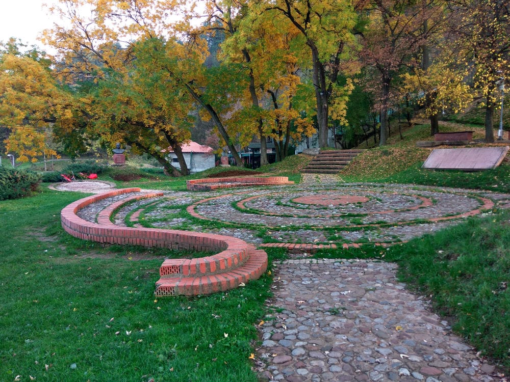 Park-heroja-na-Vrelu