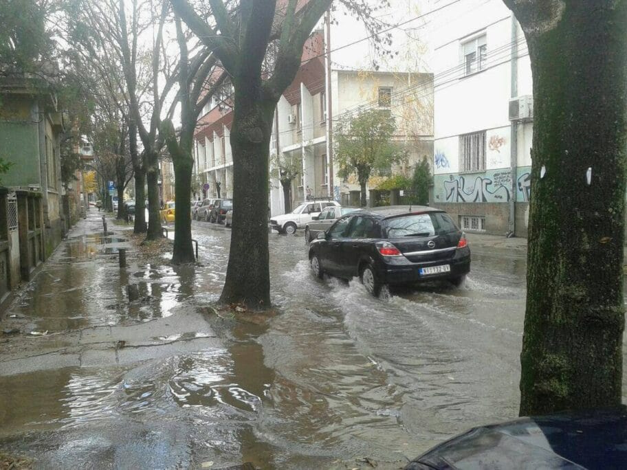 Poplavljena Prvomajksa ulica Foto JV