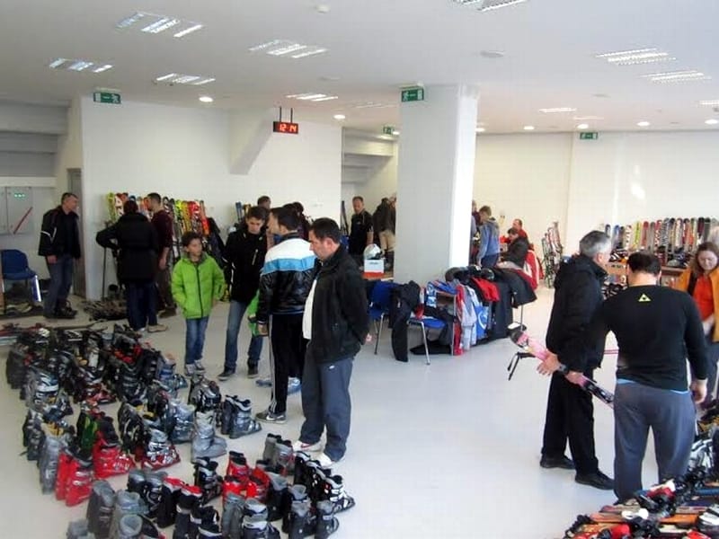 Razmena skijaske opreme foto JV