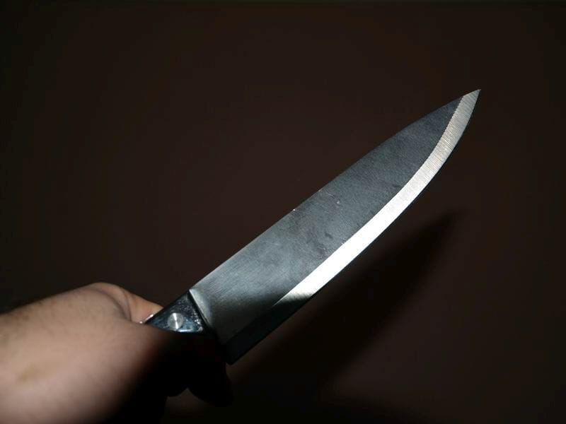 Noz ilustracija KOSTA Juzne vesti