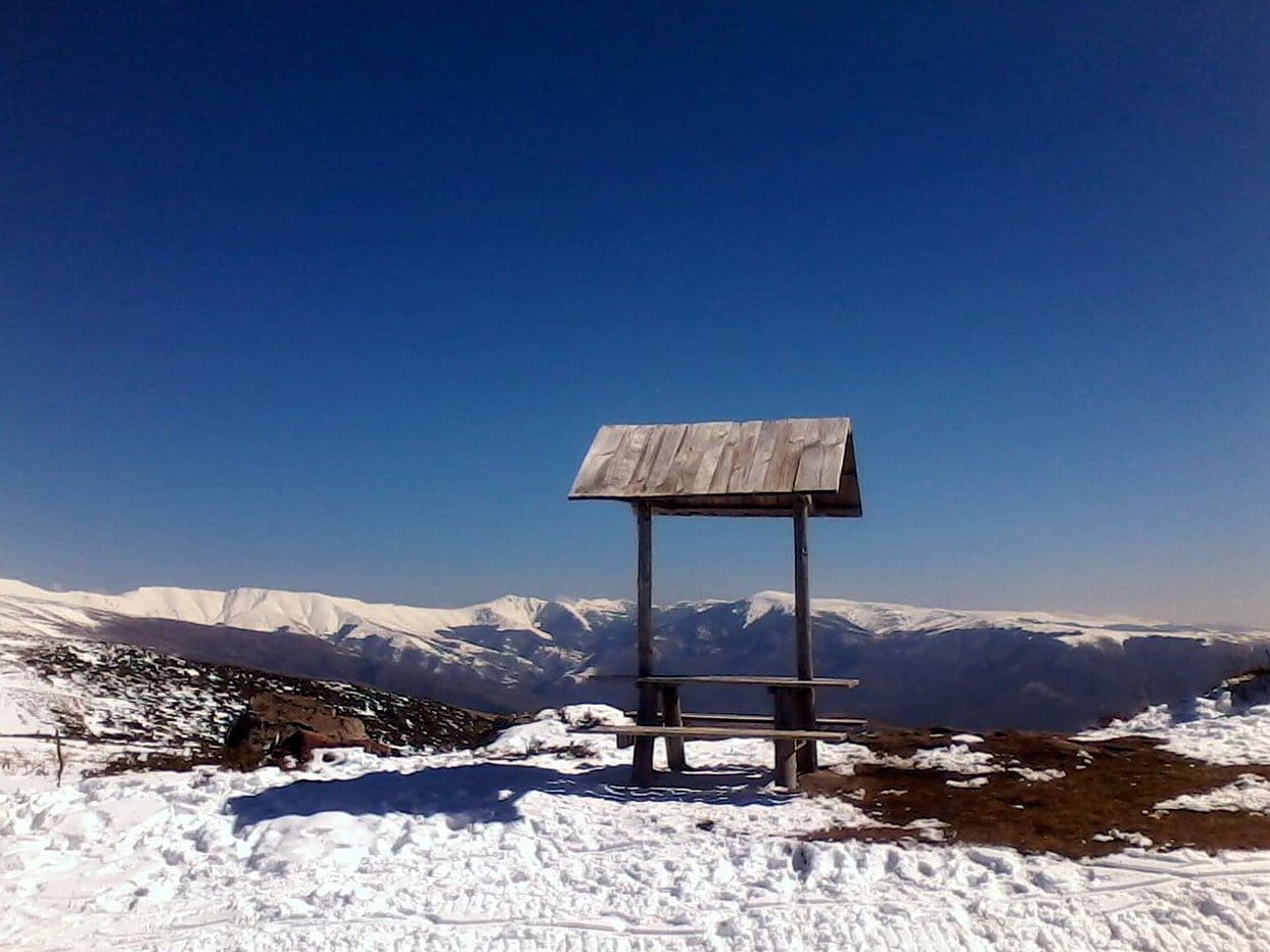 Babin zub klupa foto Wikimedia Commons