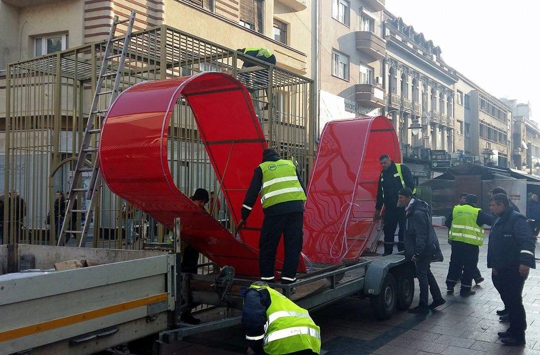 Iznenađenje za Nišlije postavlja se u Obrenovićevoj; foto: JV