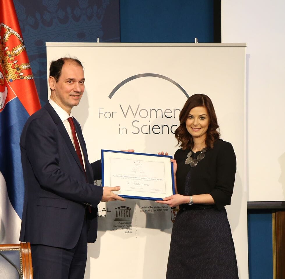 Dodela stipendije foto PR LOreal3