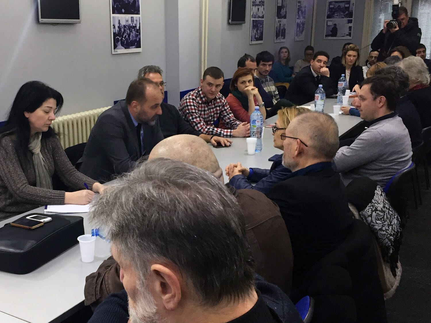 Sasa Jankovic sa gradjanima foto JV