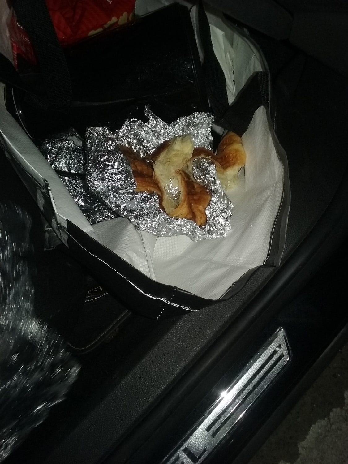 hasis u kroasanu rotated