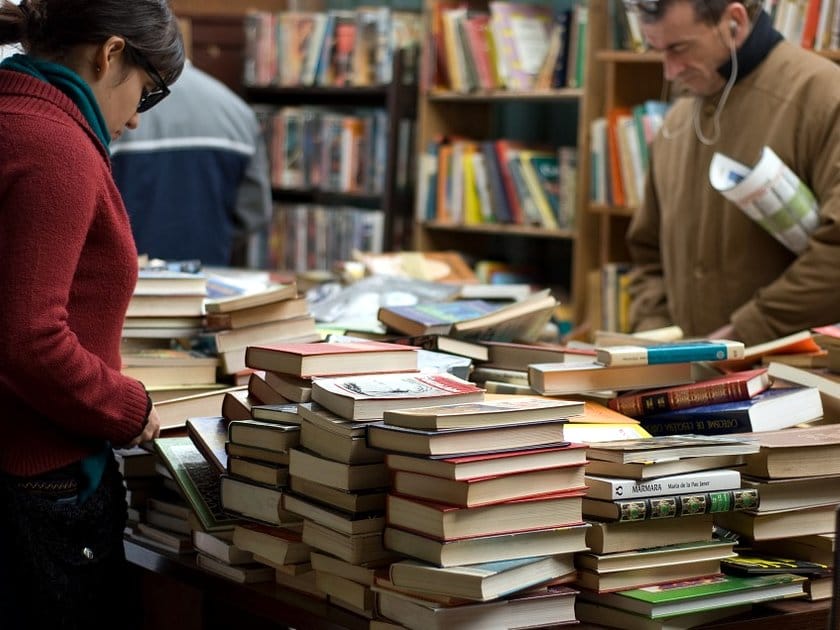 Novogodišnji i božićni praznici uz knjigu 16 Preporuka knjiga foto Flickr