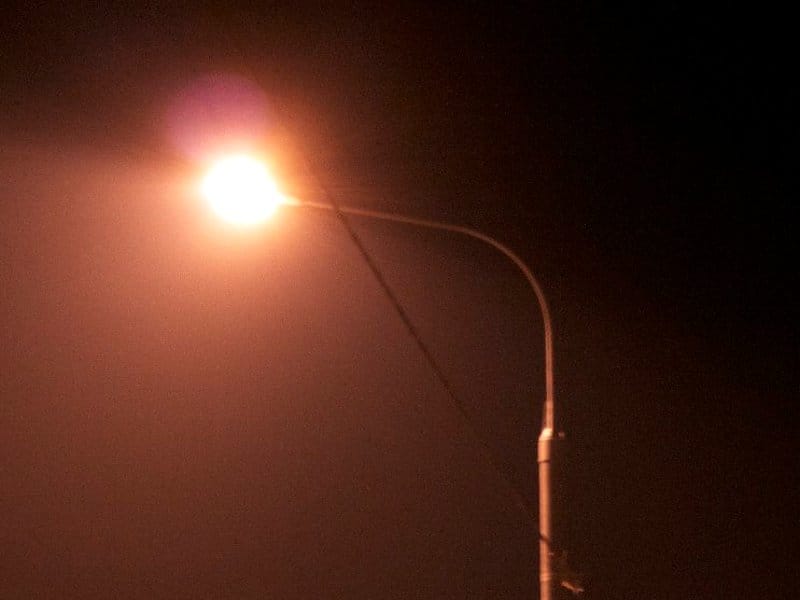 Kamenica osvetljena posle 10 dana 1 ulicna svetiljka flickr com