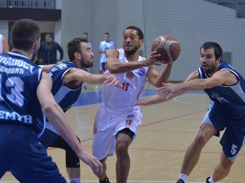 Konstantin konačno zabeležio prvu pobedu 13 Konstantin kosarkasi