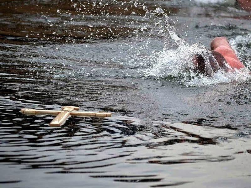 Bogojavljenjska trka u svim mestima Pčinjskog okruga, posle 8 godina i u Vranju 8 Plivanje za Casni krst