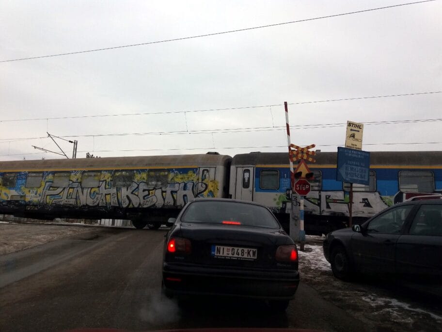 Kod “ŽIŠ”-a voz prolazi, rampa podignuta (video) 19 prolazi voz foto V S