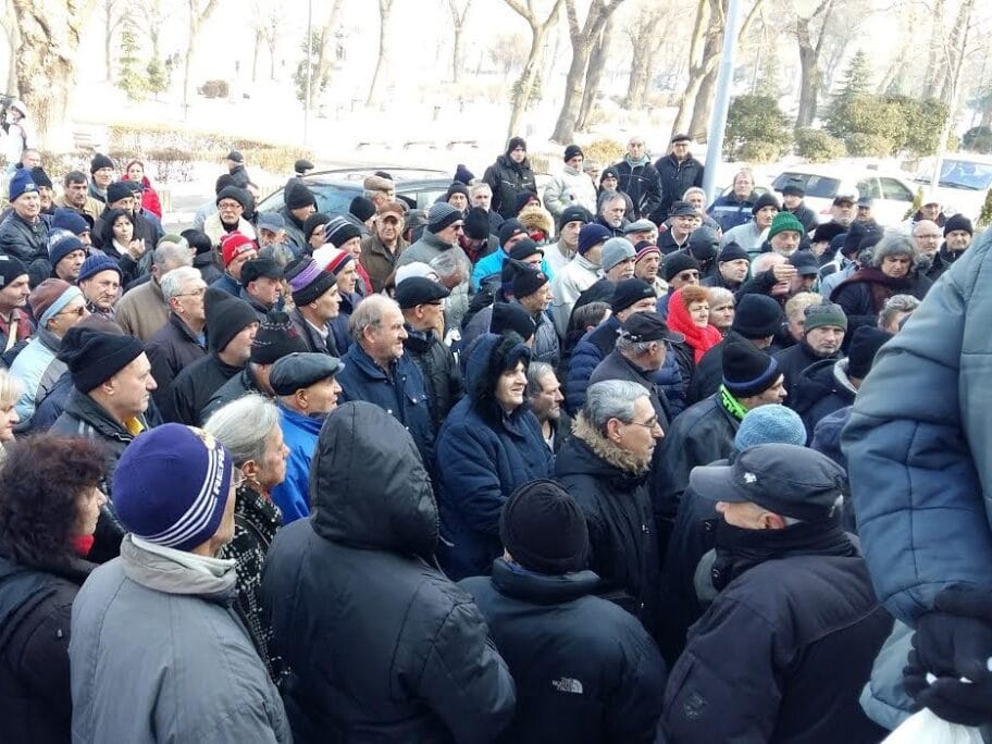 Bulatović: Radnici koji nisu dobili socijalu biće isplaćeni do ponedeljka 19 Radnici Nisa JV